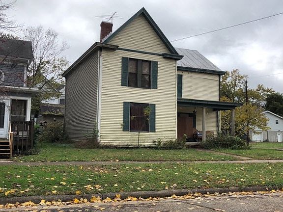3rd image of 219 Market St