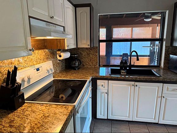 5th image of 1470 Flamingo Ct