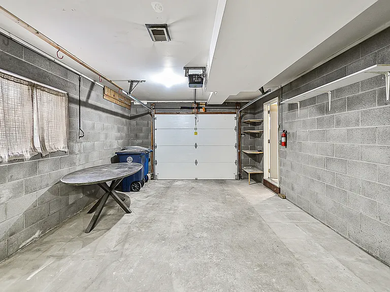 504 Ventura Ct — Photo 21