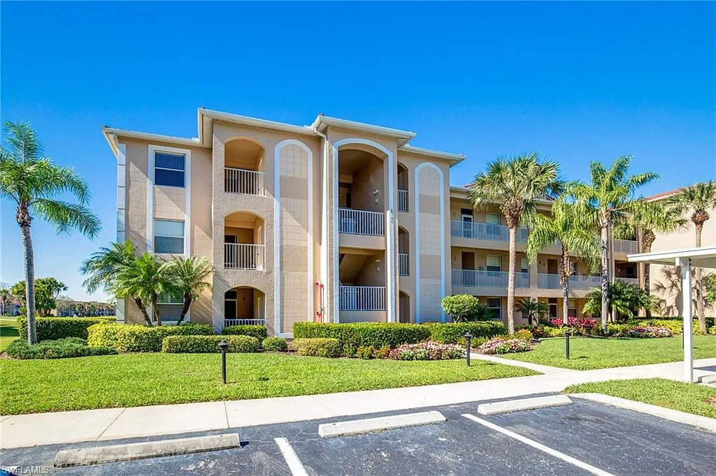 2 bed, 2.0 bath, 1197 sqft, $5,000 — Photo 2