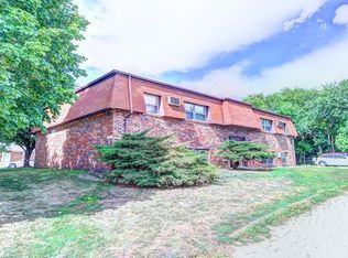 112 College Park Ct, Normal, IL 61761