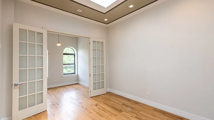 Rented by Nooklyn NYC LLC | media 27