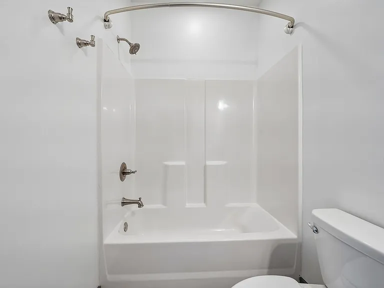 St. Thomas Flats — Photo 11