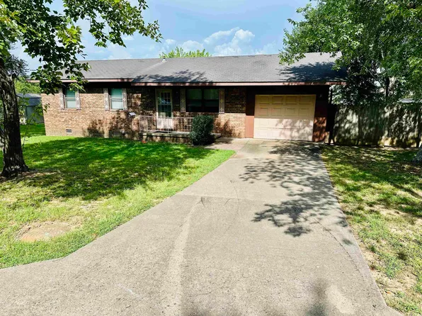 617 Ash St, Heber Springs, AR 72543
