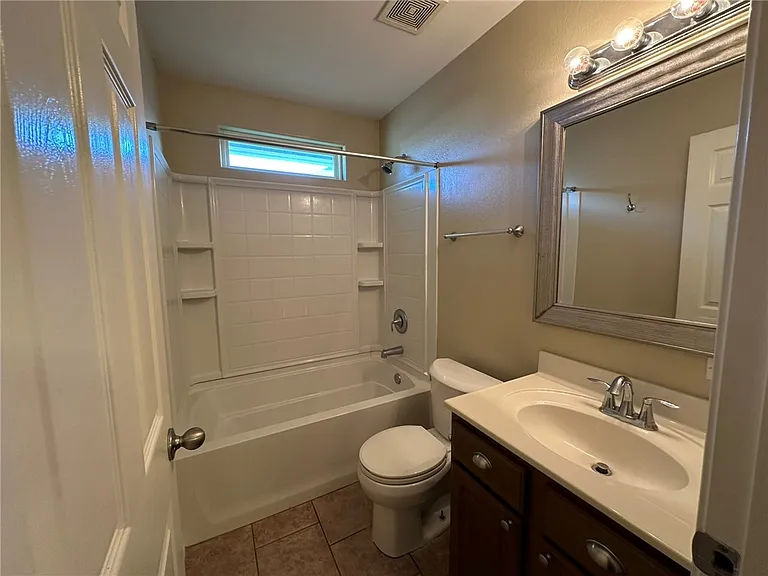 1132 Imperial St — Photo 13