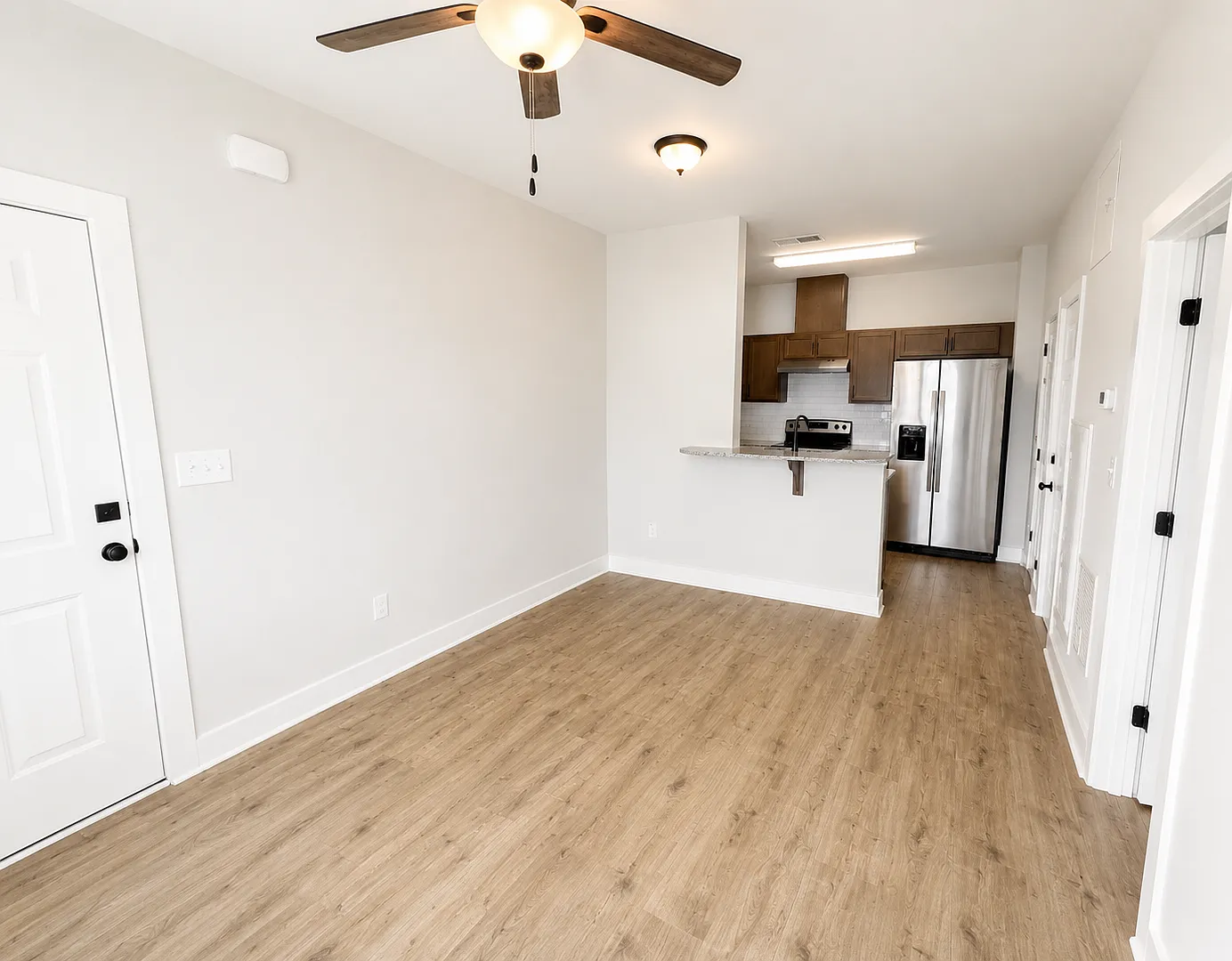 651 N O'Neil Street — Photo 4