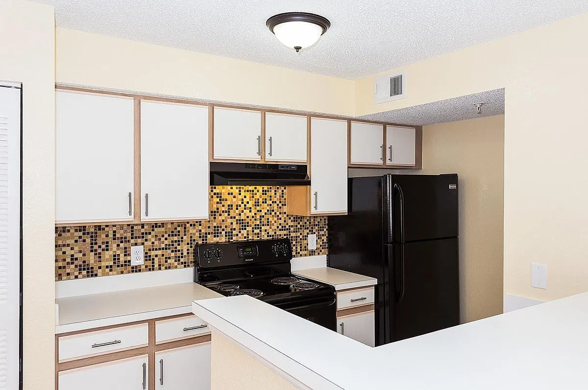 2206 Antigua Place — Photo 1