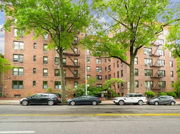 2244 Bronx Park E APT 1c, Bronx, NY 10467
