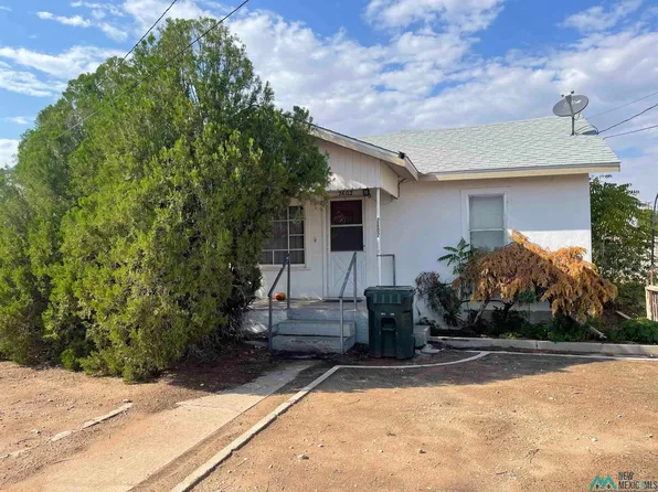 2602 Iowa St, Carlsbad, NM 88220