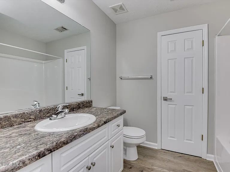 7604 Pleasantville Way — Photo 25
