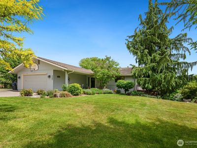 3285 Burch Mountain Road, Wenatchee, WA, 98801