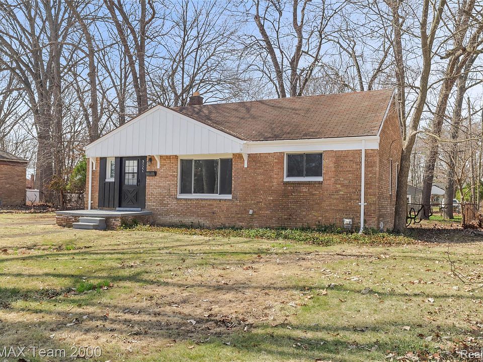 1st image of 21171 Westhampton Ave