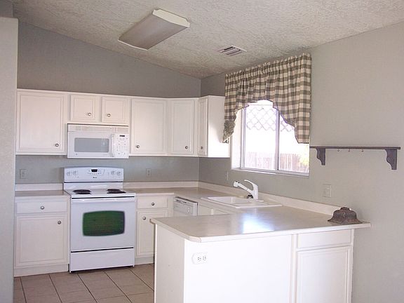 Bright Airy Kitchen