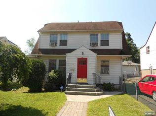 136 W Clinton Ave, Bergenfield, NJ 07621