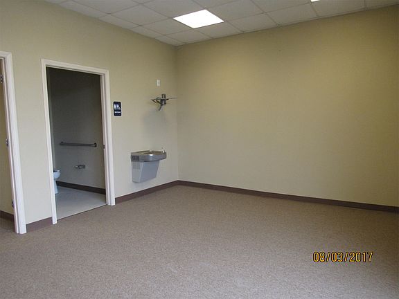 5th image of 1275 James Dr #B