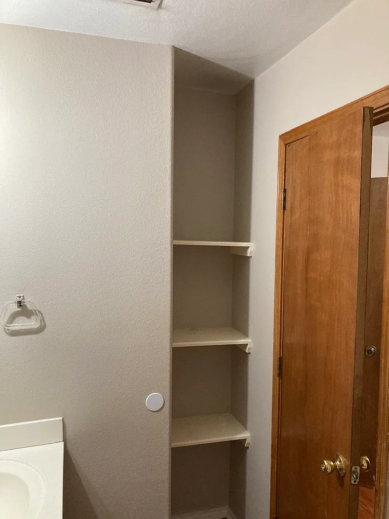 4308 Kings Drive - 2 — Photo 3
