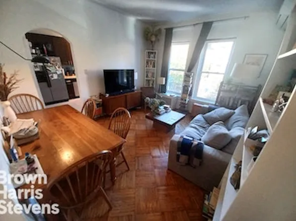 414 Eight Street image 1 of 15