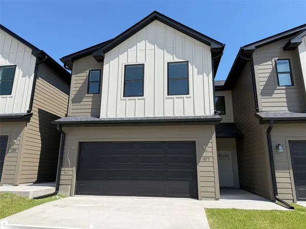 1377 Meadow Rose Pl, Waukee, IA 50263