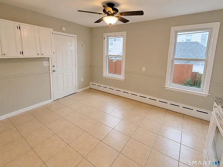 17 N Spring St #1 — Photo 5