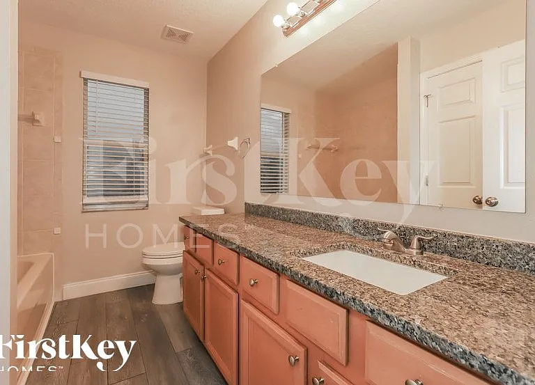 8109 Orange Spring Dr — Photo 13