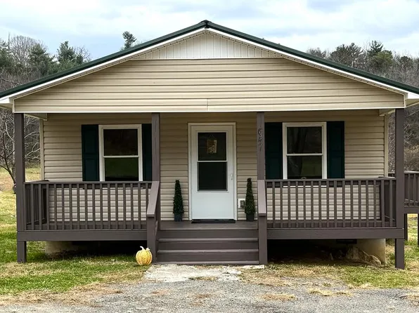 647 Eagle Bottom Rd, Fries, VA 24330