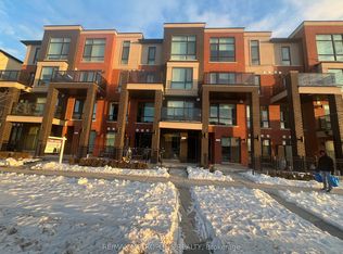 100 Dufay Rd #33, Brampton, ON L7A 4S3