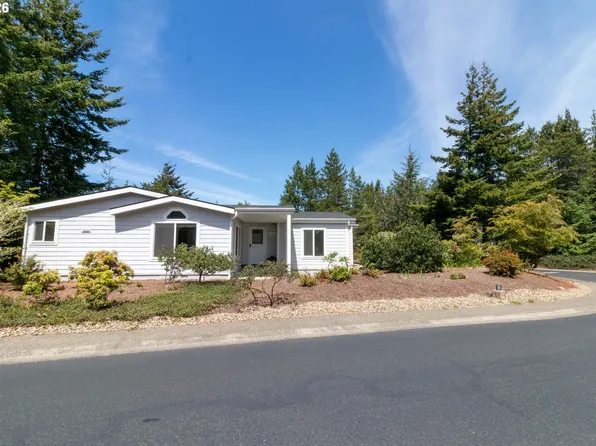 499 Sherwood Loop, Florence, OR 97439