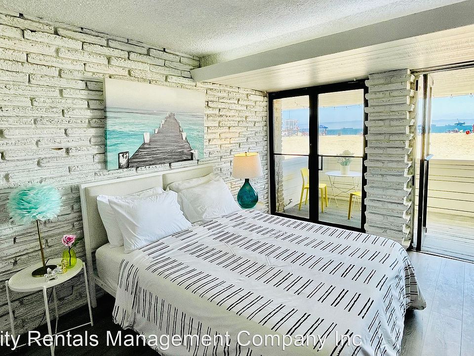 1st image of 1421 Seal Way #B