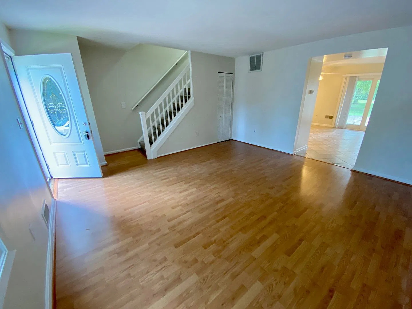 Coming Soon! 3 Bedroom Townhome in Annapolis! — Photo 3