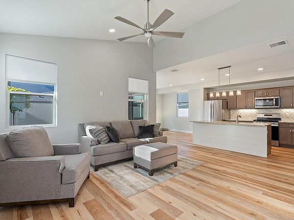 5th image of 2453 Ross Rd #A