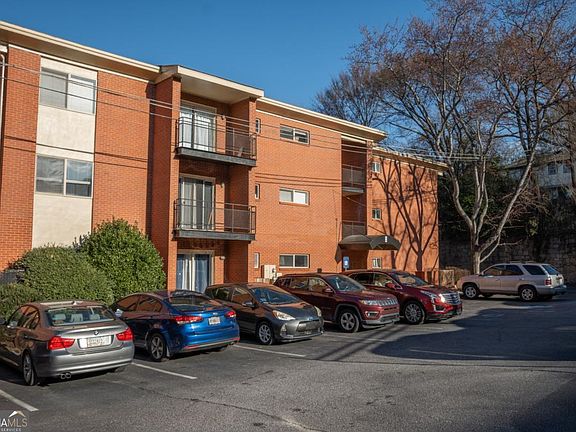 2nd image of 250 Little St APT B302