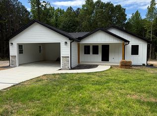 4417 Cokesbury Rd #1, Hodges, SC 29653