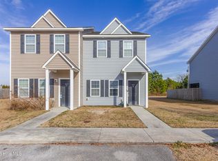 313 Burley Dr #10, Hubert, NC 28539