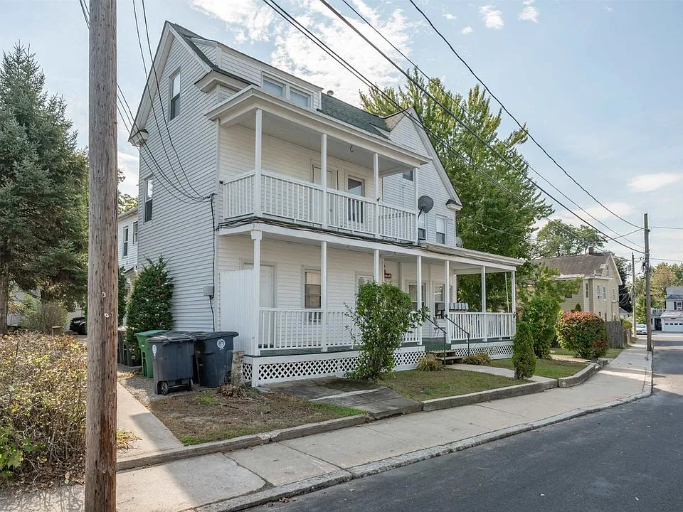 33 Brook St #3C