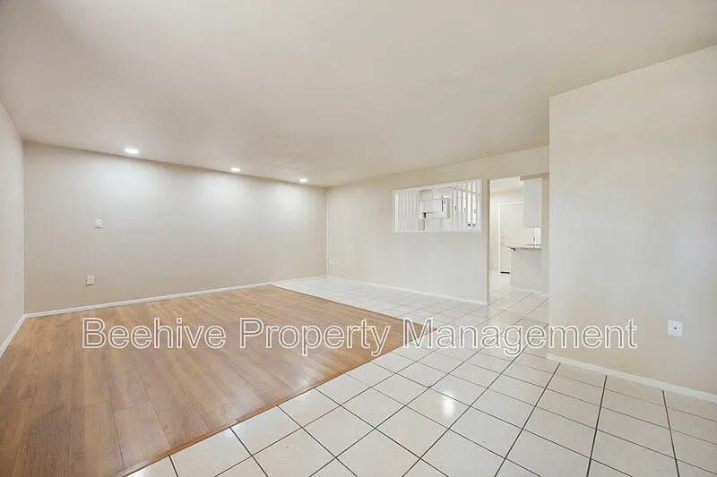 430 W 3rd St — Photo 4