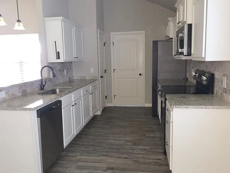 1831 Bandolero Rd — Photo 3