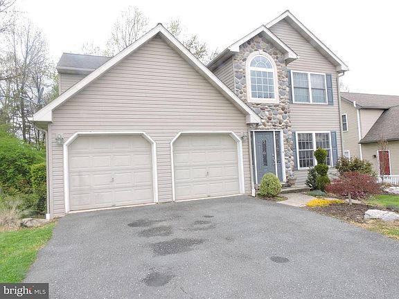 3rd image of 290 Wernersville Blvd