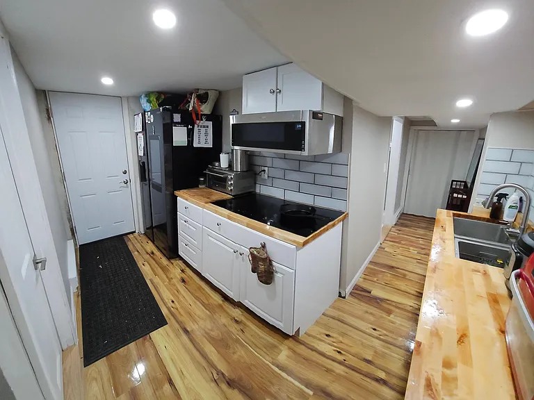 40 Pleasant St — Photo 18