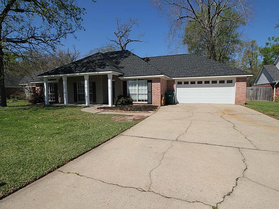 4th image of 113 Mayhaw St