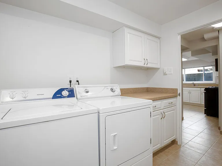 Engine House Apartments — Photo 9