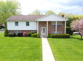 1001 Country Club Dr, Williamsport, PA 17701