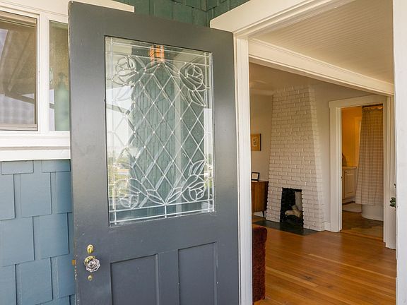 4th image of 1620 1/2 Lemoyne St