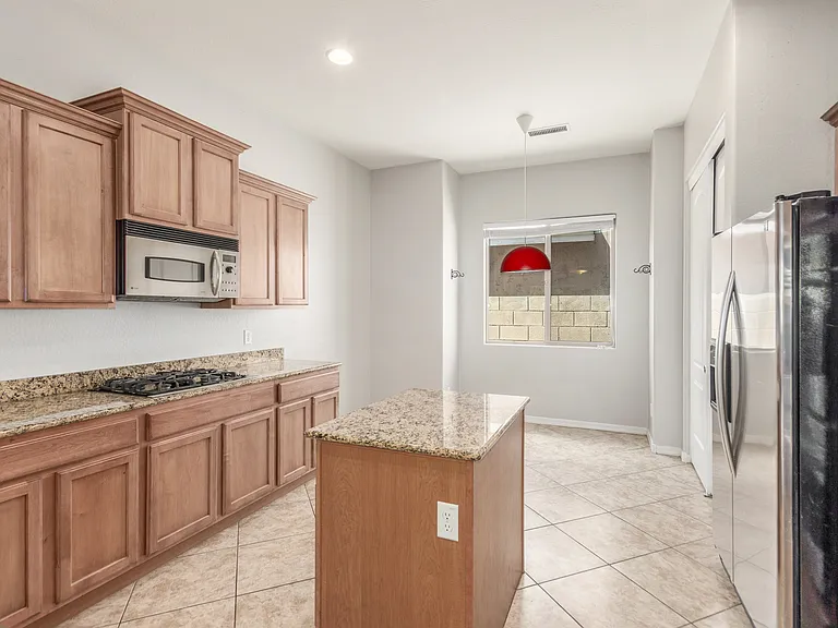 2789 N Heritage St — Photo 13