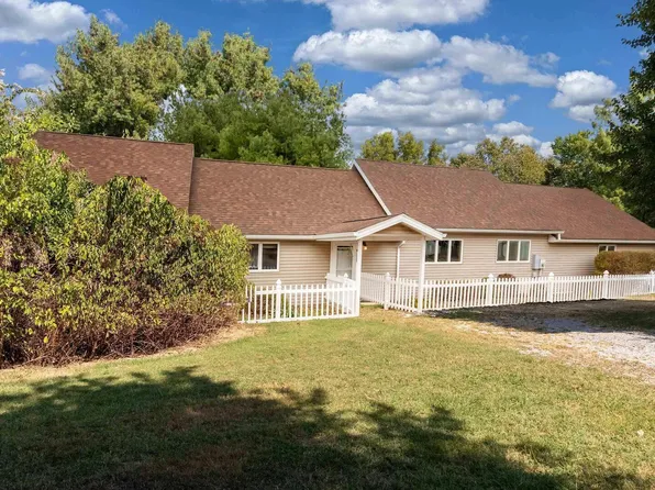 350 Oak Grove Rd, Makanda, IL 62958