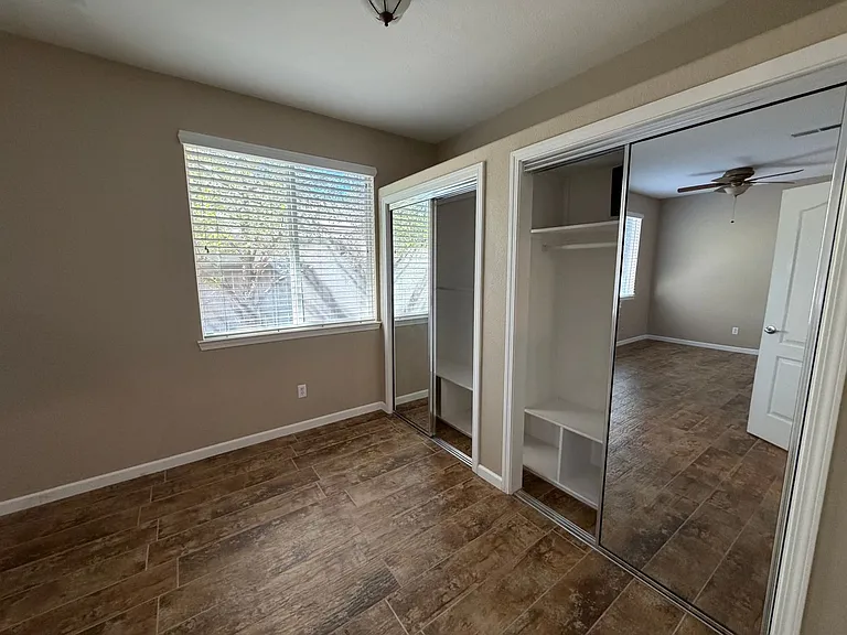 485 Cicada Ct — Photo 18