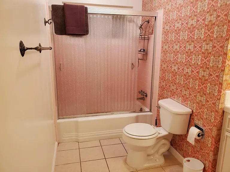 1106 W Churchill St #1 — Photo 25