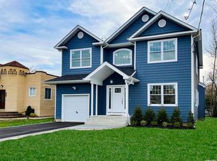 210 Lincoln Blvd, Merrick, NY 11566