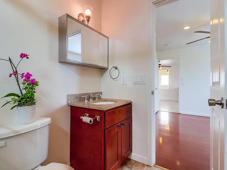 741 Agate St — Photo 18
