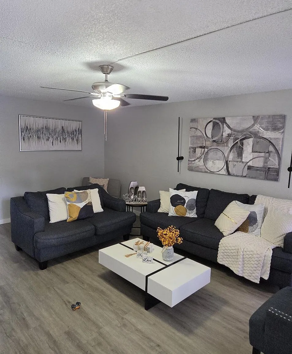 2 bed, 2.5 bath, 1060 sqft, $2,500 — Photo 3