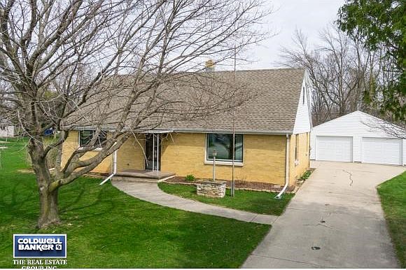 Welcome to 1355 Linda Ave